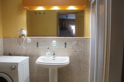 Un baño de Playa Mogan Golden Beach 1 by El Sirocco