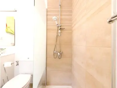 Un baño de Charming Bungalow in Maspalomas with Shared Pool