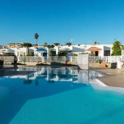 Charming Bungalow in Maspalomas with Shared Pool