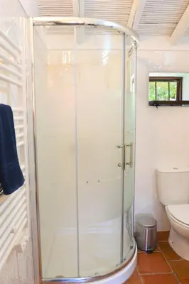 Un baño de Finca Las Olivas - Unique country house with heated pool