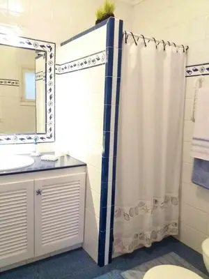 Un baño de Spacious house in Telde with modern comfort