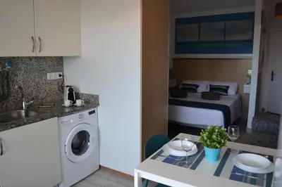Una cocina o zona de cocina en Azul Loft Deluxe - Vivienda Vacacional a Playa del Inglés