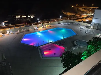 Piscina en o cerca de Las Brisas de Puerto Rico with Jacuzzi