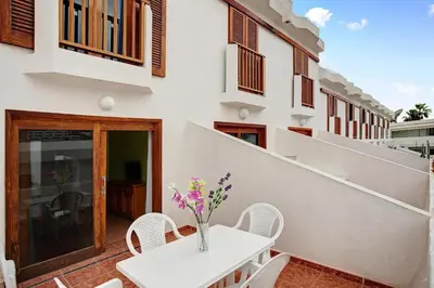 Un balcón o terraza de Montecarlo Apartamento10