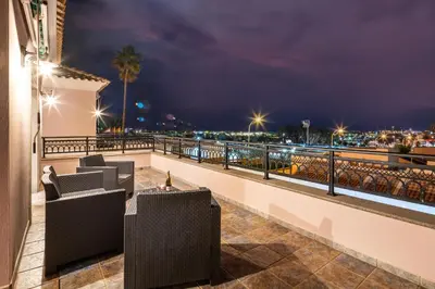 Un balcón o terraza de Villa Dalara Maspalomas, Private Pool and Jacuzzi