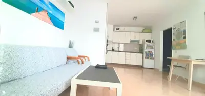 Una cocina o zona de cocina en 5 minutes close by Playa del Inglés-1&2BR aptm with view & private terrace for 2 persons