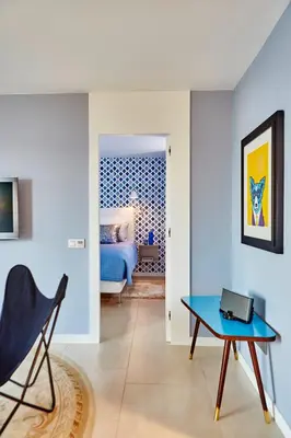 Una televisión o centro de entretenimiento en Boutique Sea View Apartment in San Agustin