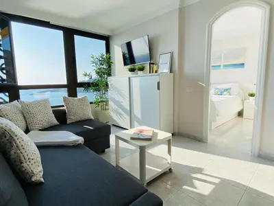 Una televisión o centro de entretenimiento en Doñana12 by SunHousesCanarias