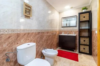 Un baño de Ingenio 2 Bdr Wifi 4PAX