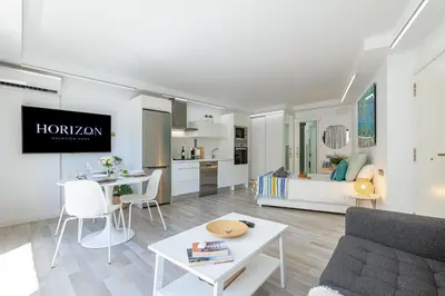 Una cocina o zona de cocina en HORIZON VACATION HOME - Guest House Gran Canaria