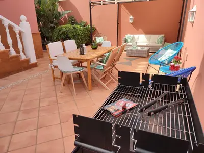 Zona de estar de Villa Morada Sonneland con piscina privada climatizada