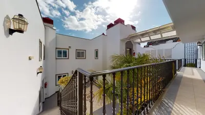 Un balcón o terraza de Charmante Wohnung direkt am Meer, kostenloses WLAN