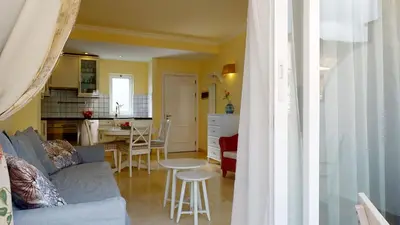 Una cocina o zona de cocina en schöne Wohnung direkt am Meer mit Meerblick, WLAN