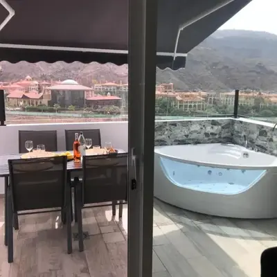 Harrys Palm Puerto de Mogán con jacuzzi