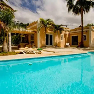 Villa-Tauro Leyh