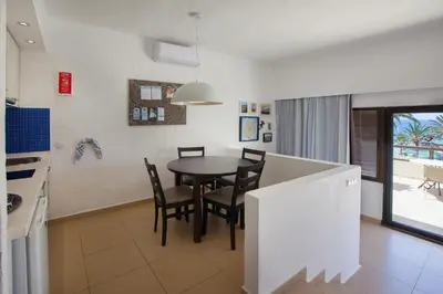 Una cocina o zona de cocina en Grupotel Tres Vidas