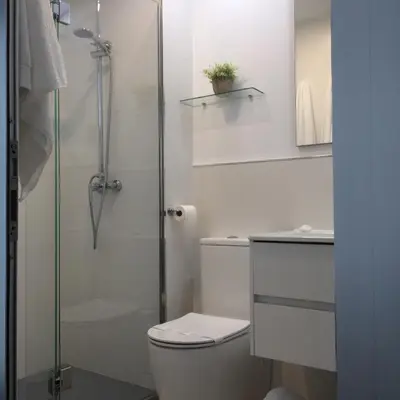 Un baño de SUNNY DAY Deluxe 14