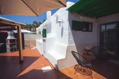 Un balcón o terraza de Ahtha Green Bungalow Maspalomas