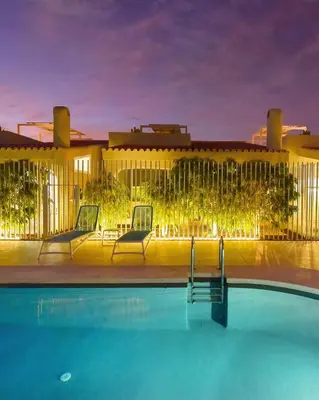 Piscina en o cerca de VelSuites Playa del Ingles by VillaGranCanaria