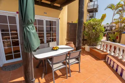 Un balcón o terraza de Altamar 28 with terrace&pool By CanariasGetaway