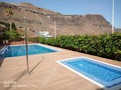 Piscina en o cerca de Facing the ocean