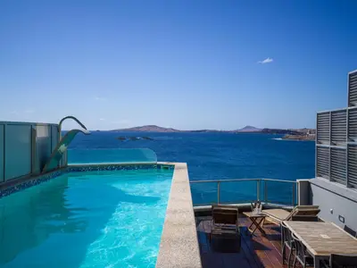 Piscina en o cerca de Penthouse with Private Swimming Pool