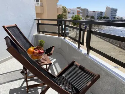 Un balcón o terraza de Arinaga Colors, tu casa en la playa