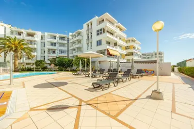 Piscina en o cerca de HORIZON VACATION HOME - Yumbo Luxury Apartment