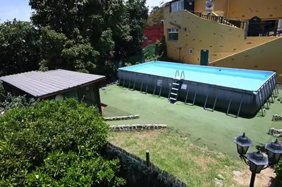 Piscina en o cerca de La Alpispa