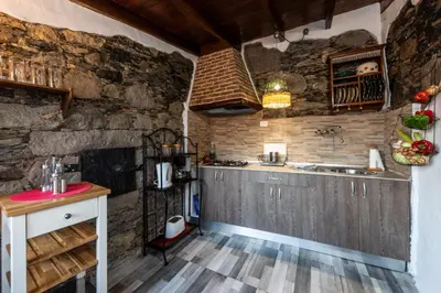 Una cocina o zona de cocina en Vv El Lagar de Tunte Fibra Internet