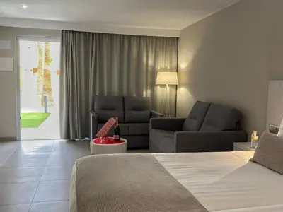 Zona de estar de Sanom Beach Resort Only Adults