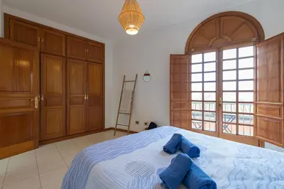 Cama o camas de una habitación en The Yellow House - Solarium - Climatized Pool