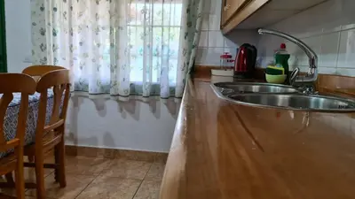 Una cocina o zona de cocina en EL LLANETE