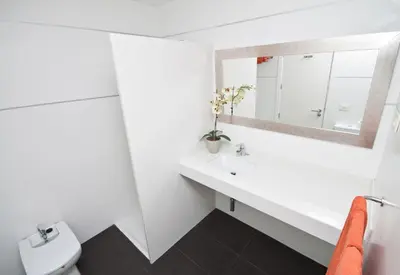 Un baño de Amadores Beach Apartments