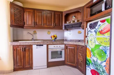 Una cocina o zona de cocina en Altamar 44 balcony&pool By CanariasGetaway