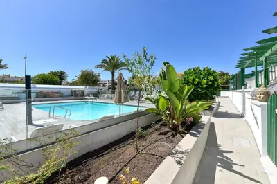 Piscina en o cerca de Bungalow Irene Playa del Ingles by VillaGranCanaria