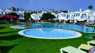 Piscina en o cerca de PLAYMAR TROPICAL