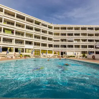 Seaview Friendly Holiday Home 2