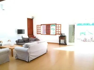 Una televisión o centro de entretenimiento en Castaño Bajo - Santa Brigida