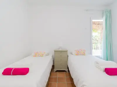 Cama o camas de una habitación en Maspalomas Golf Villa Private Heated Pool-no stairs