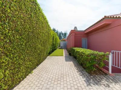 Jardín al aire libre en Maspalomas Golf Villa Private Heated Pool-no stairs