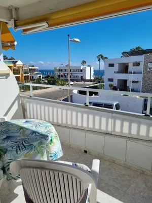 Un balcón o terraza de Apartment with sea view close to dunes of playa del ingles