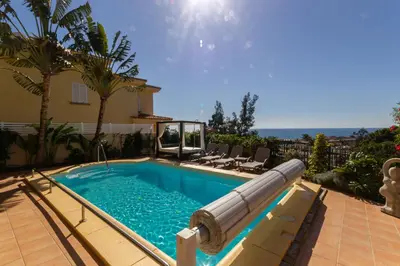 Piscina en o cerca de Sea Edge Friendly Holiday Home