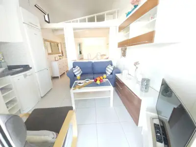 Una cocina o zona de cocina en Central Apartment With Sea Views