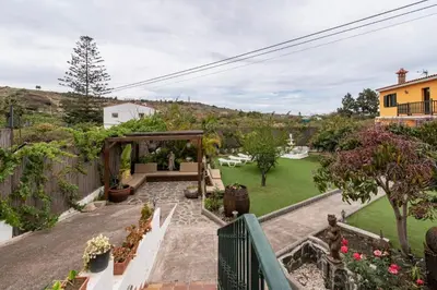Jardín al aire libre en Villa Tijuana - Jacuzzi, Playa y Naturaleza en Gran Canaria