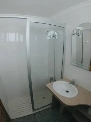 Un baño de Acogedor Atlantis by CASAS COCODRILO