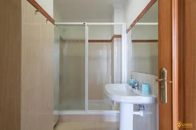 Un baño de Living Las Canteras Homes - BEACHSIDE TERRACE BIKES