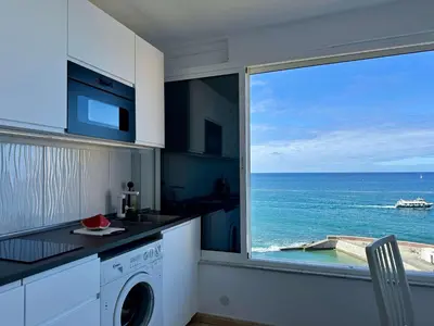 Una cocina o zona de cocina en STUDIO IN TOP LAGE DIREKT AM STRAND