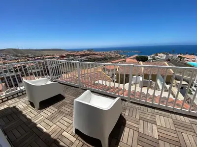Plano de The Feelgood House with jacuzzi and ocean view