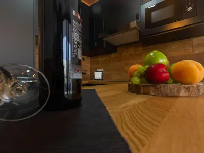 Una cocina o zona de cocina en Cherry Friendly Holiday Home